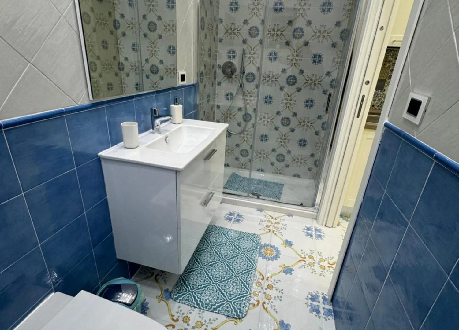 Dimora Poseidon Apartment Naples Italy